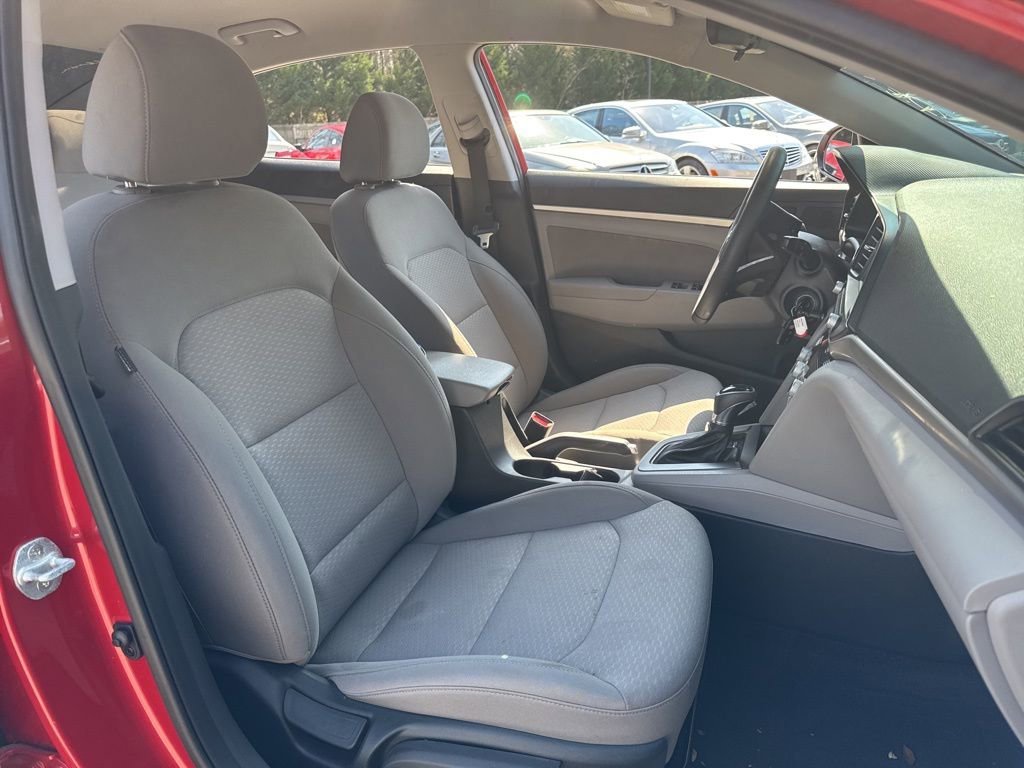 Used 2020 Hyundai Elantra SEL w/ Cargo Package (C1) image 8