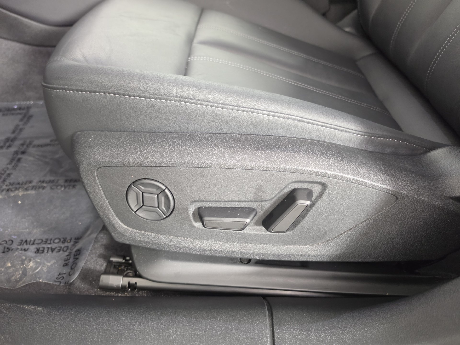 Certified 2025 Audi A5 Premium w/ Convenience Package AWD/4WD image 4