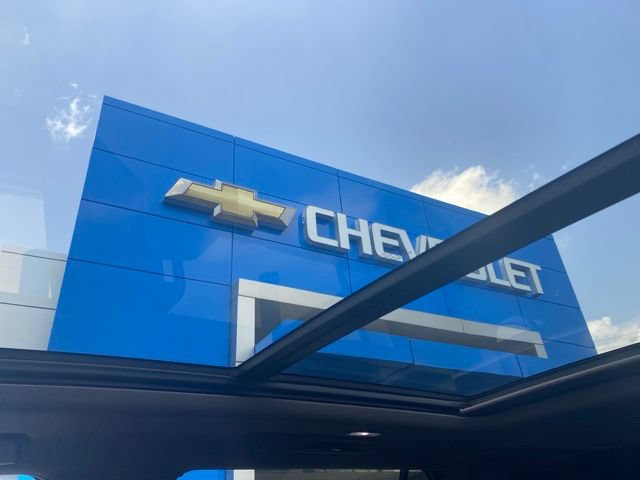 Used 2022 Chevrolet Suburban LT w/ Luxury Package AWD/4WD image 27