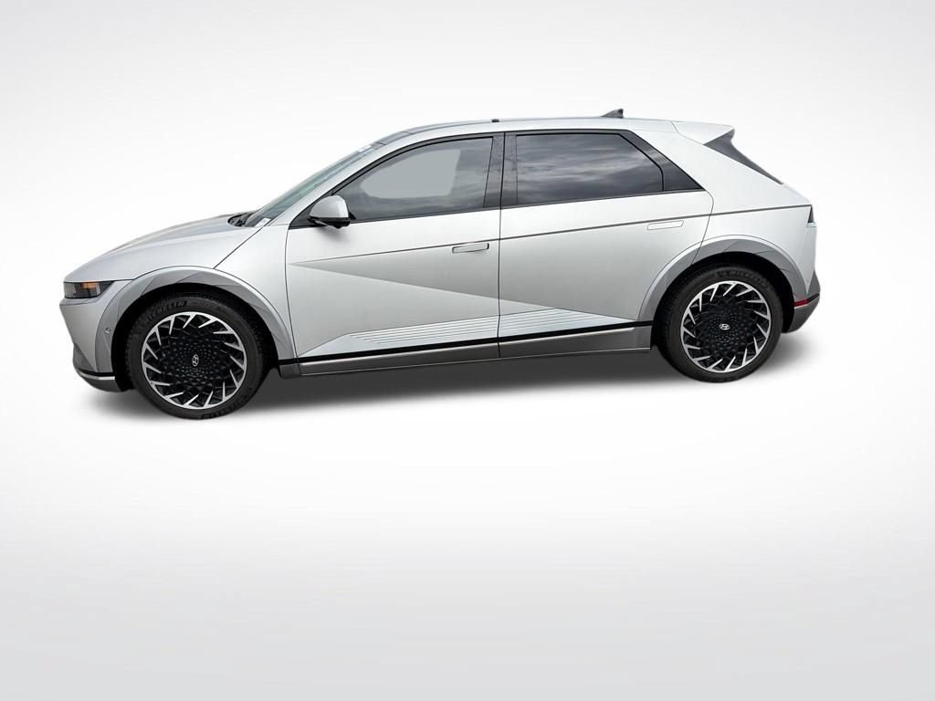 Used 2024 Hyundai Ioniq 5 Limited AWD/4WD image 2
