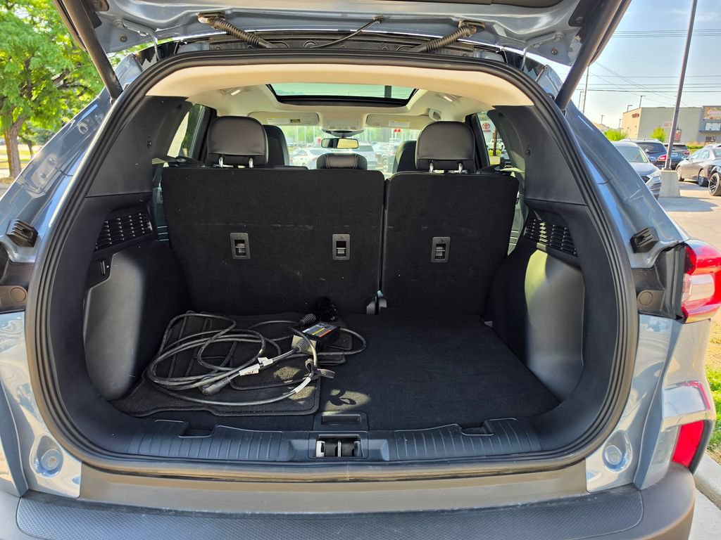 Used 2024 Ford Escape SE w/ PHEV Premium Package FWD image 16