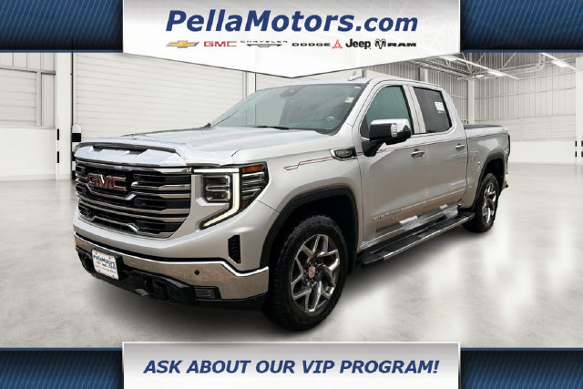 Used 2022 GMC Sierra 1500 SLT w/ SLT Premium Package AWD/4WD image 8