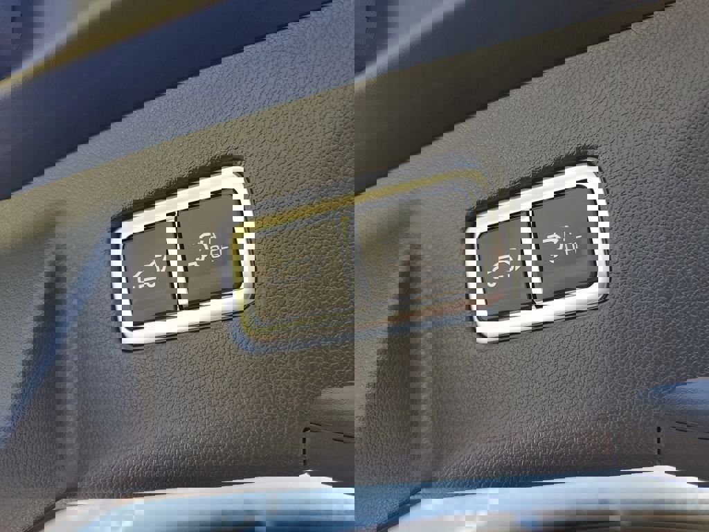 New 2026 Kia Sorento SX Prestige w/ Olive Brown Leather Package image 15