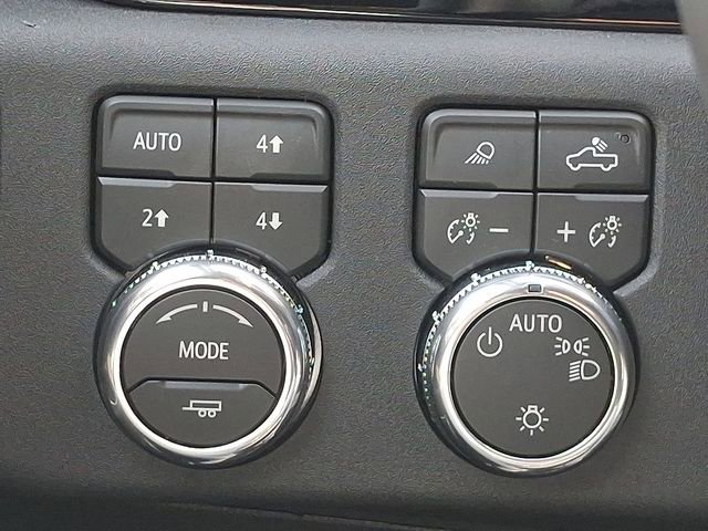 New 2026 GMC Sierra 1500 SLE image 21