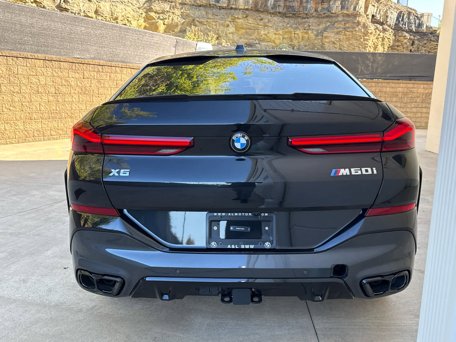 New 2026 BMW X6 M60i w/ Executive Package image 4