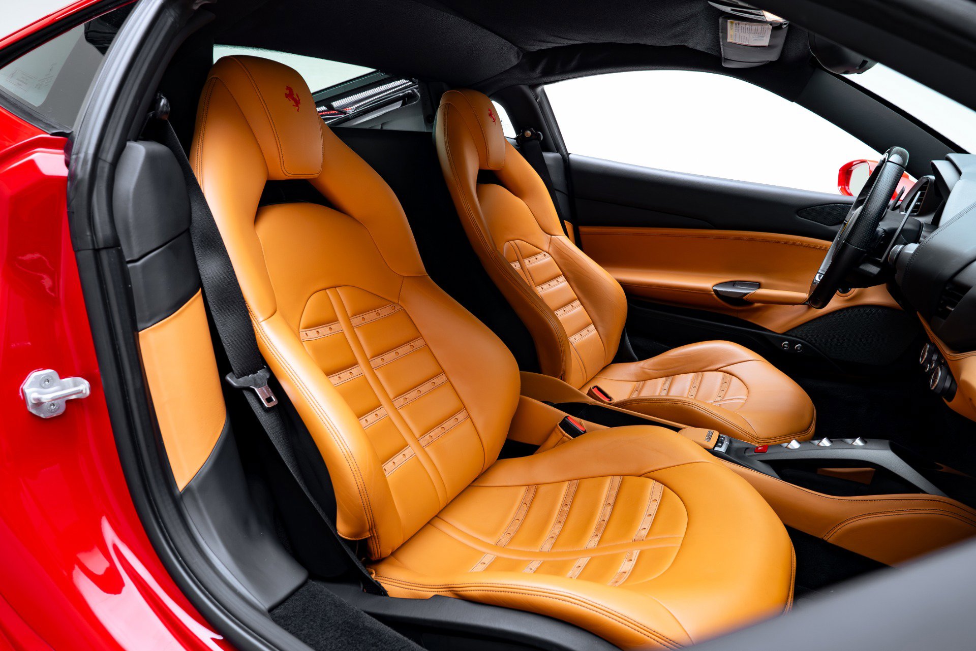 Used 2018 Ferrari 488 GTB image 18