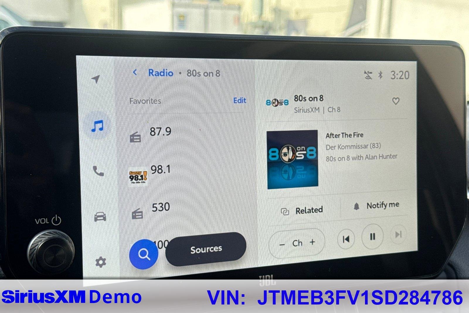 Certified 2025 Toyota RAV4 XSE image 31