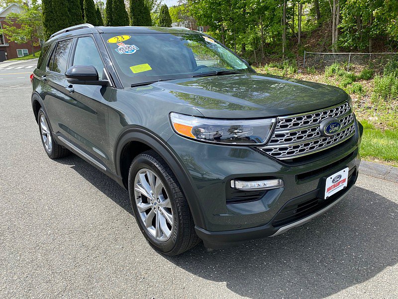 Certified 2023 Ford Explorer Limited w/ Limited Technology Package AWD/4WD image 3