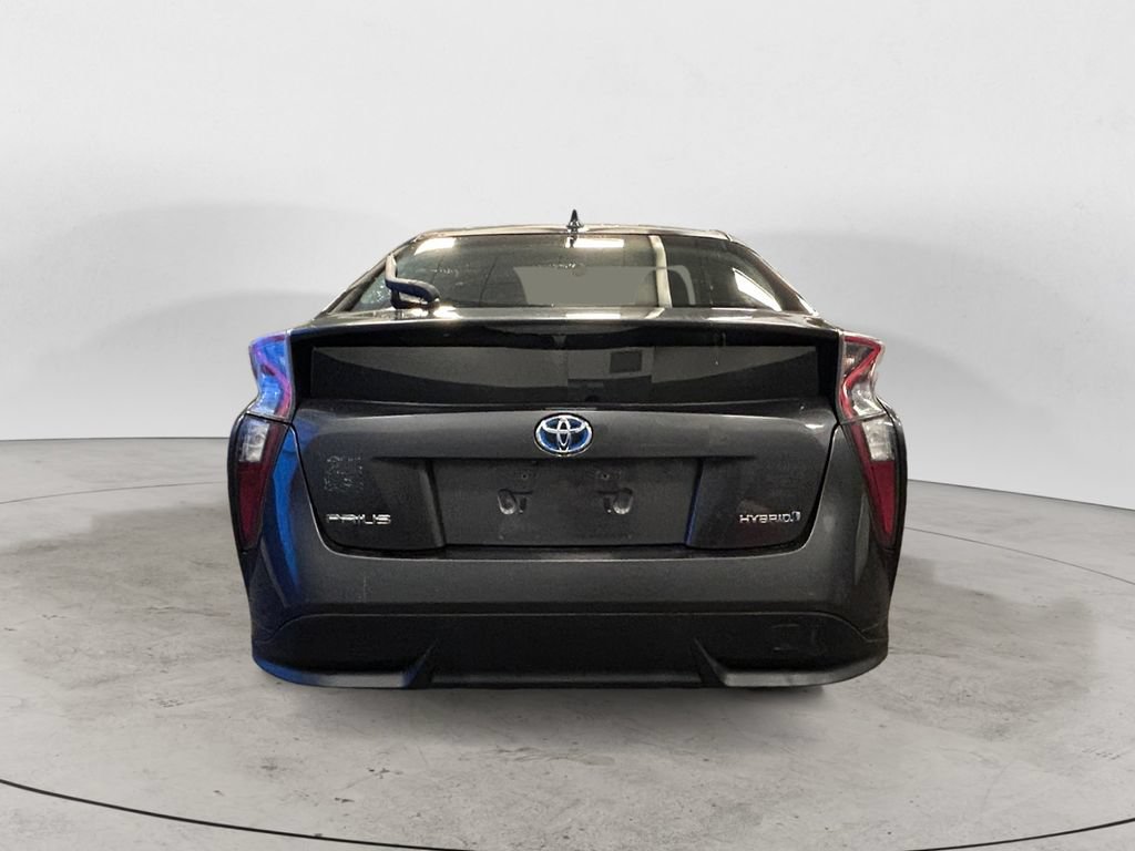 Used 2017 Toyota Prius Three Touring FWD image 4