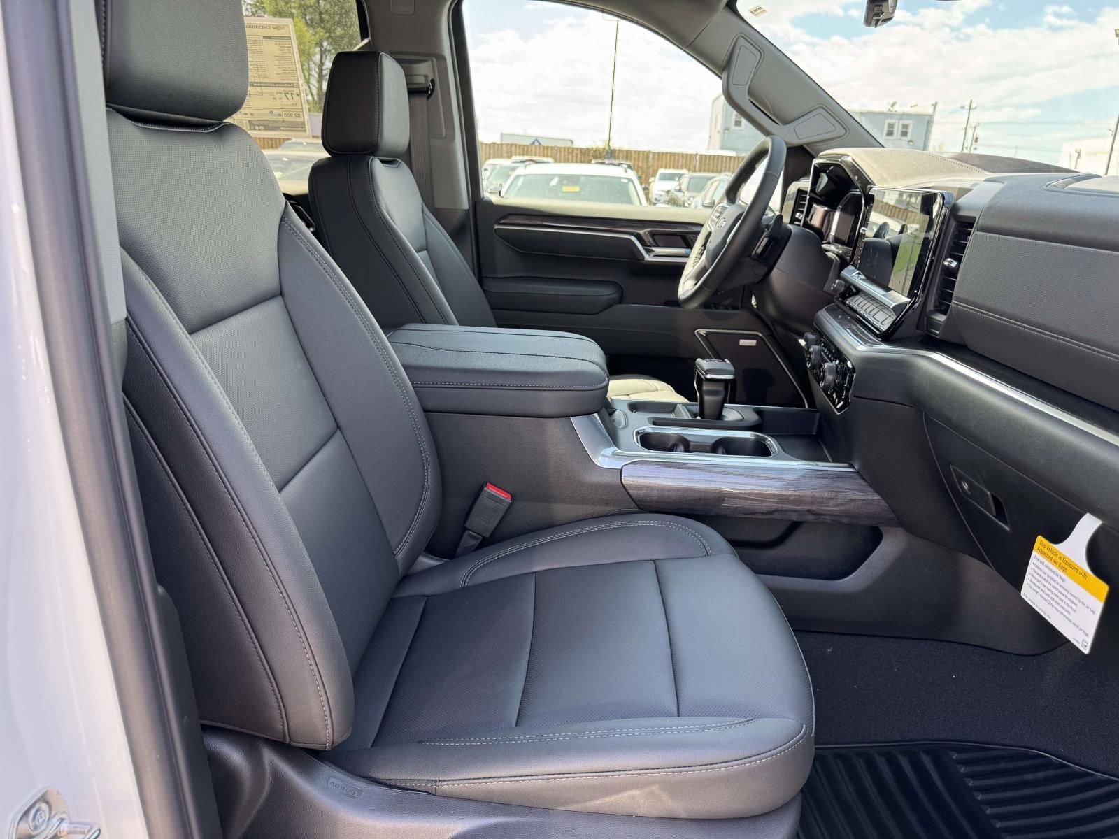 New 2026 Chevrolet Silverado 1500 LTZ w/ LTZ Premium Package image 28