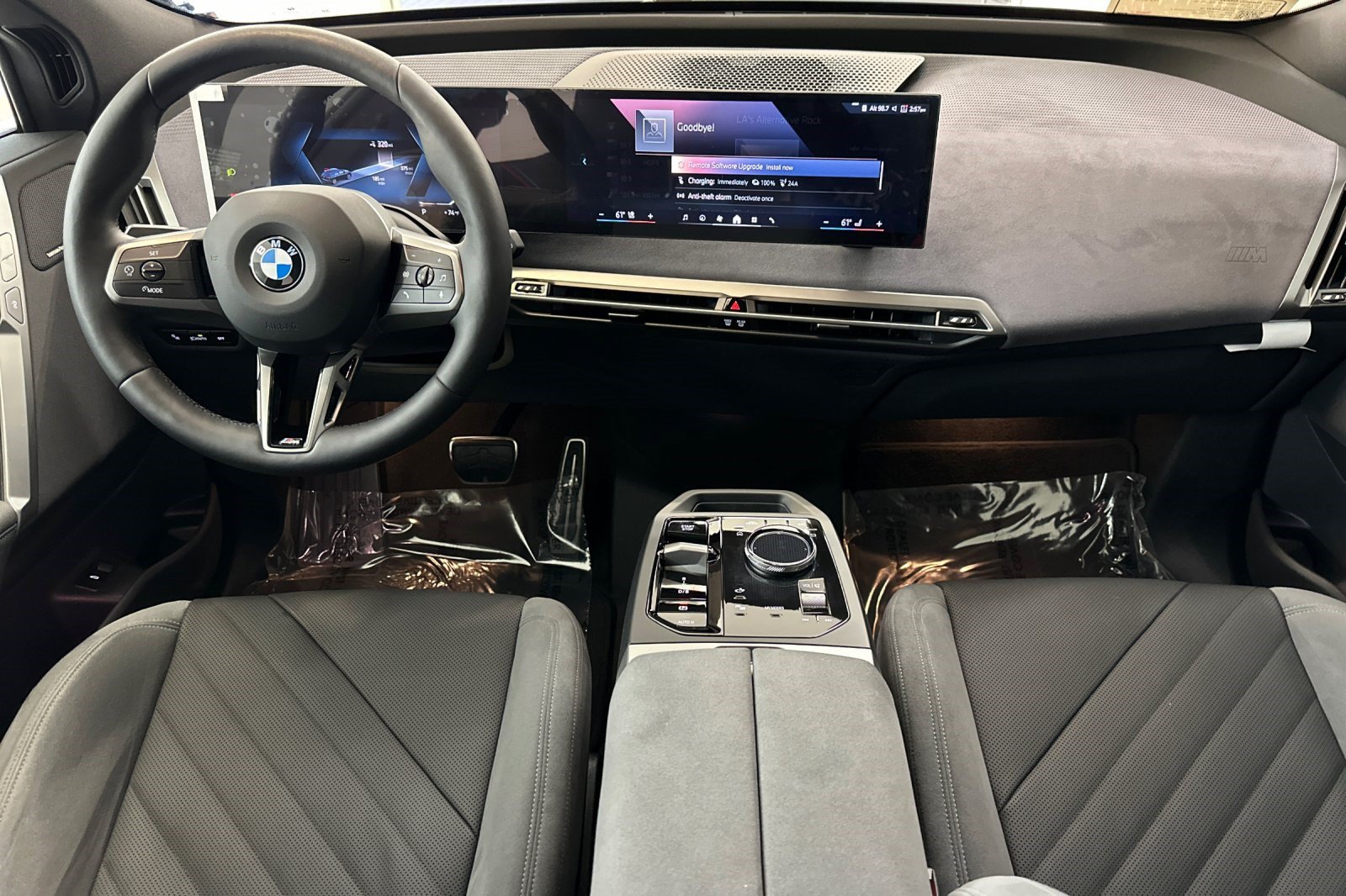 Used 2026 BMW iX xDrive60 w/ M Sport Package AWD/4WD image 28