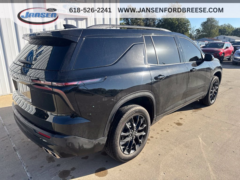 Used 2025 Chevrolet Traverse LT w/ Midnight/Sport Edition FWD image 7