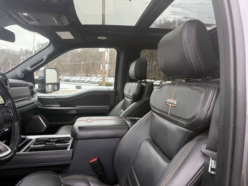 Used 2023 Ford F350 Platinum image 13