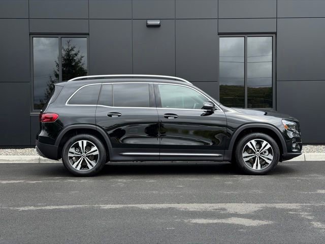 Used 2026 Mercedes-Benz GLB 250 4MATIC image 8