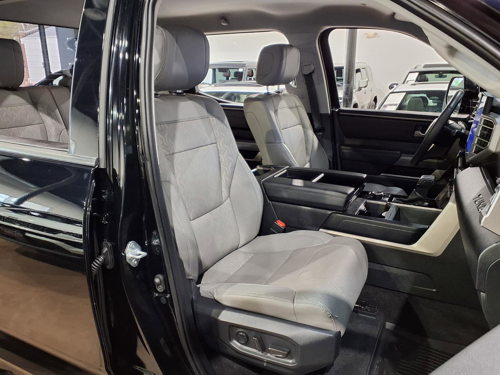 Used 2022 Toyota Tundra SR5 w/ TRD Off-Road Premium Package image 19