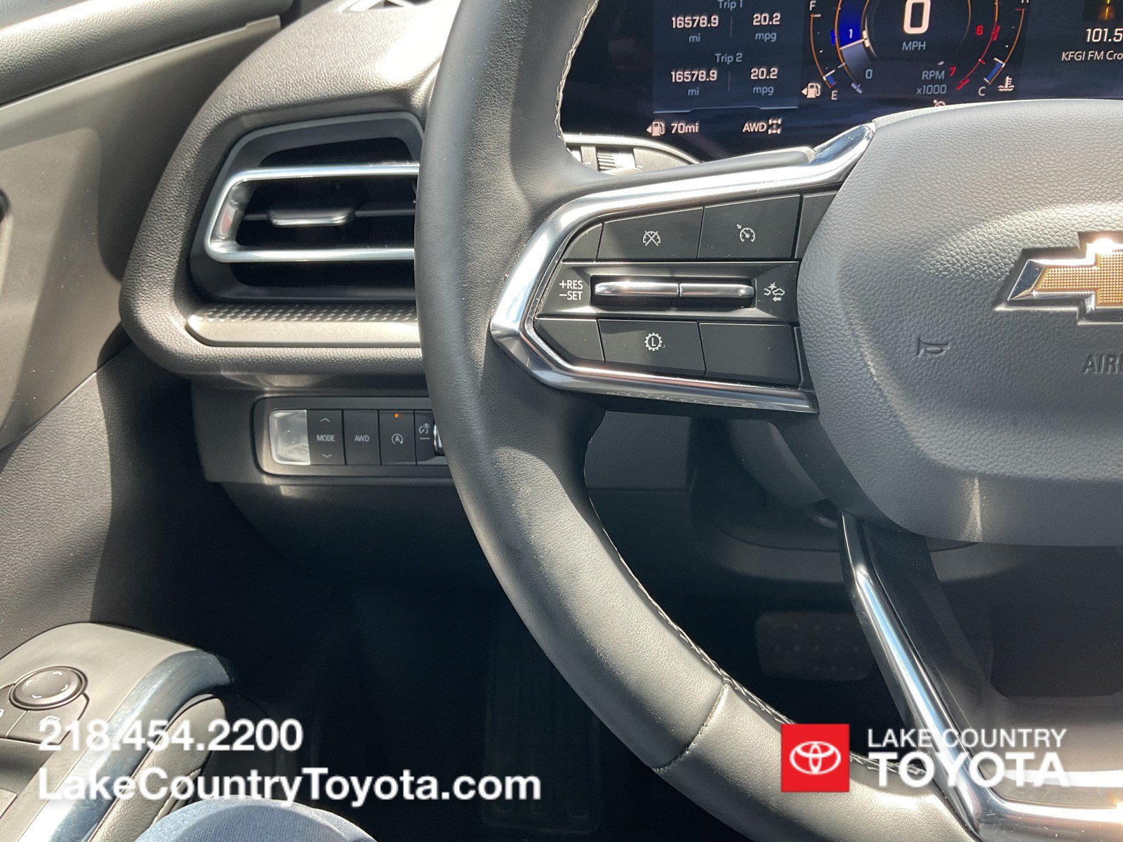 Used 2026 Chevrolet Traverse LT AWD/4WD image 24