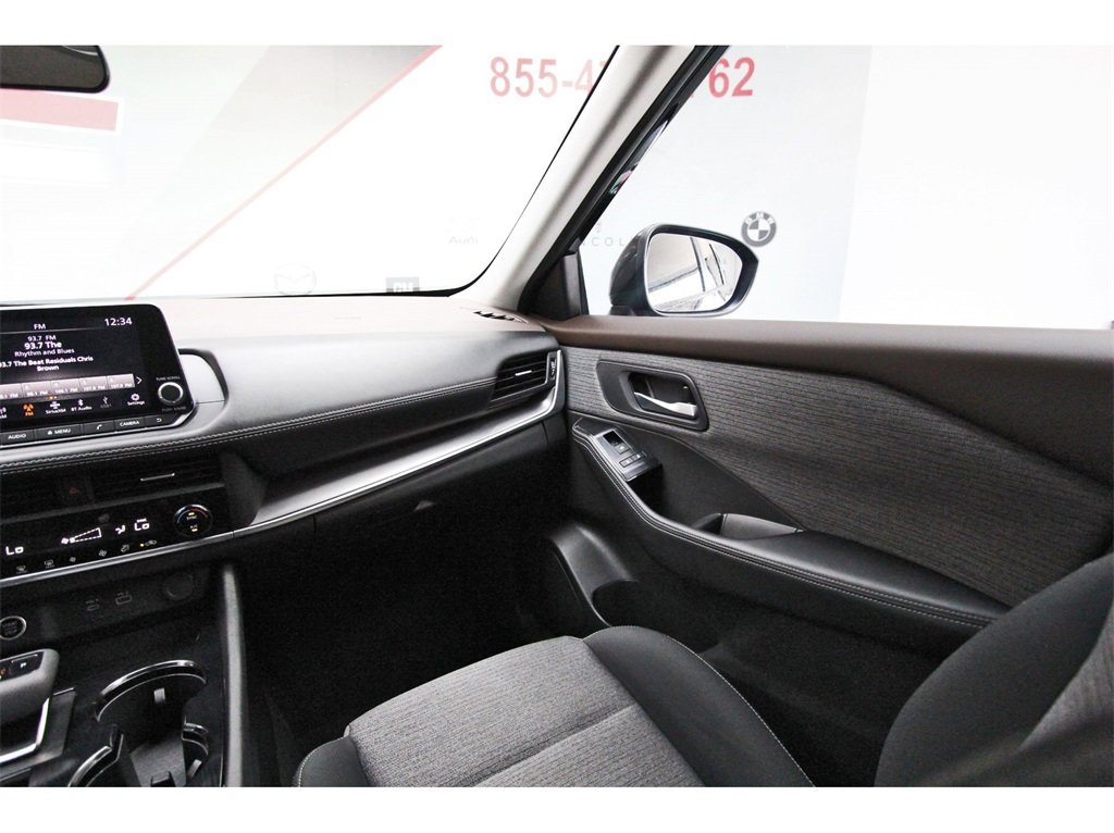 Certified 2023 Nissan Rogue SV image 8