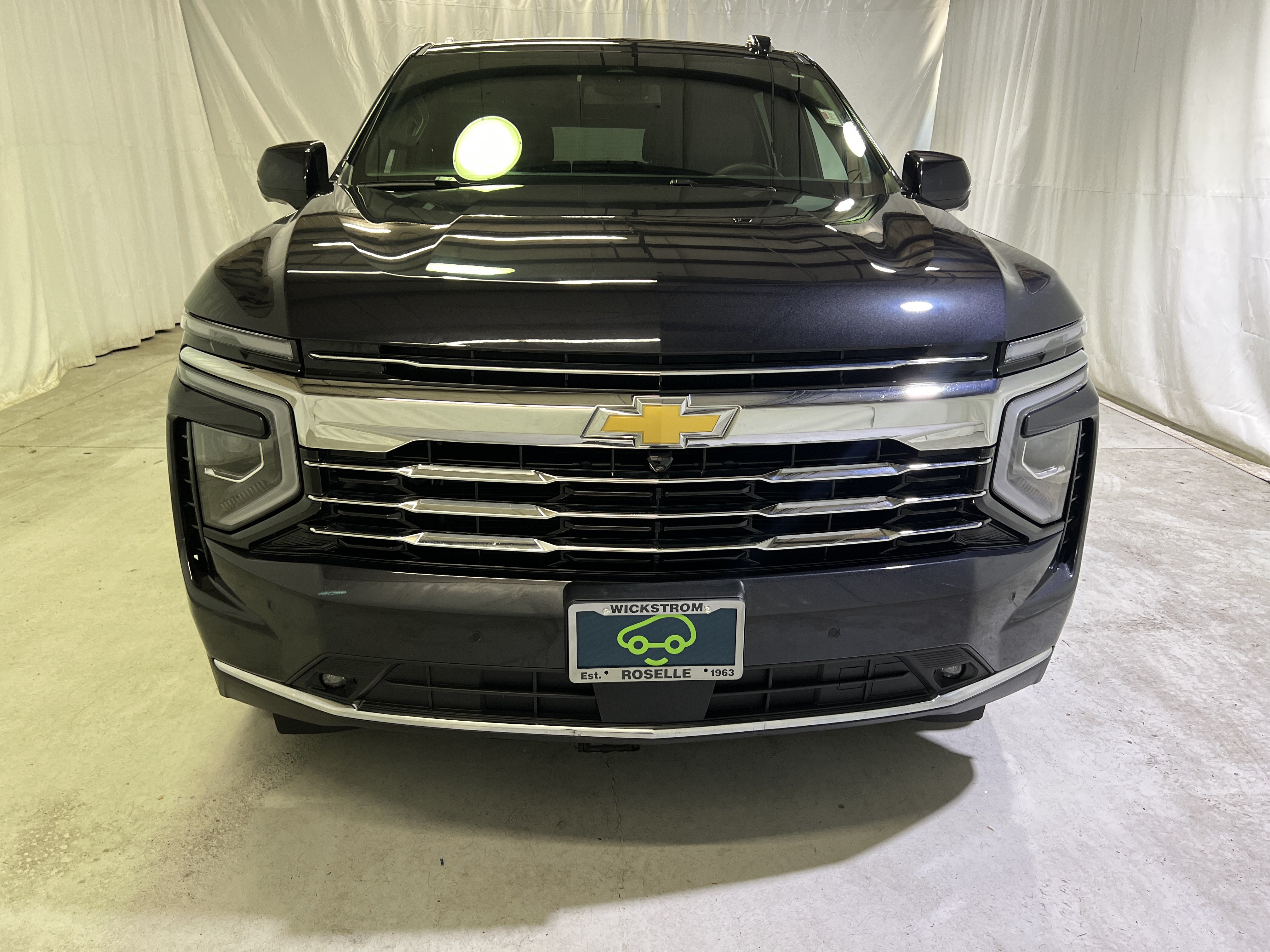 Certified 2026 Chevrolet Suburban LT w/ Comfort Package AWD/4WD image 3