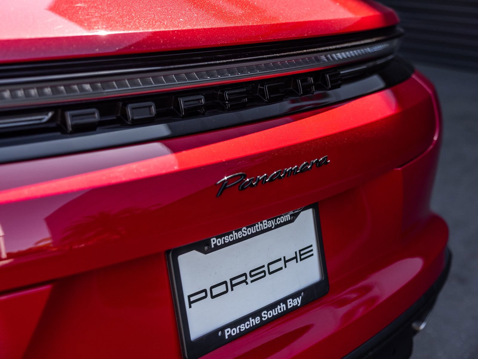 Certified 2025 Porsche Panamera 4 image 25