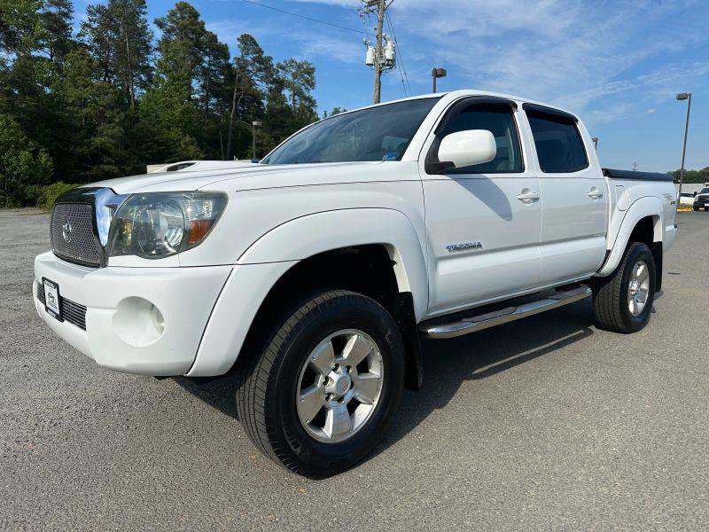 Used 2009 Toyota Tacoma PreRunner RWD image 1