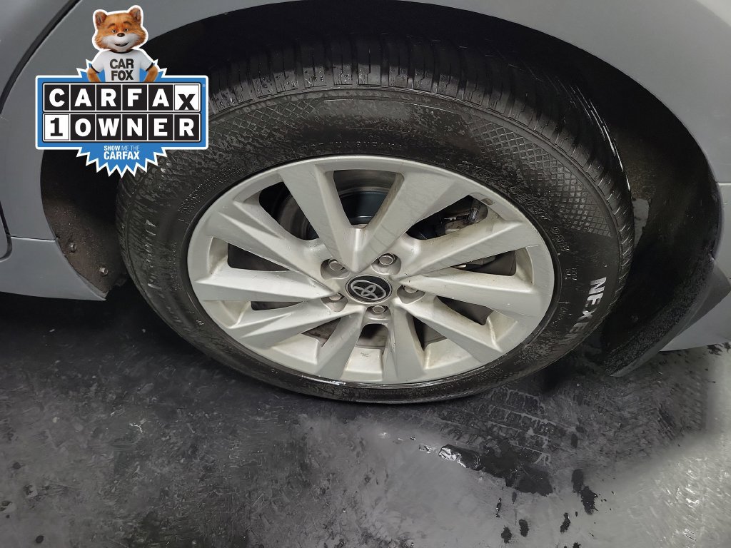 Used 2024 Toyota Camry SE FWD image 12