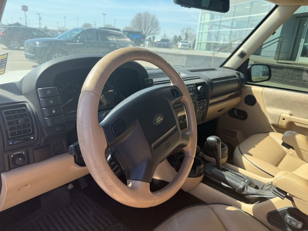 Used 2004 Land Rover Discovery SE image 9