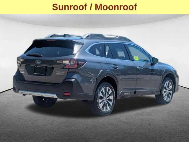 Used 2024 Subaru Outback Touring AWD/4WD image 5