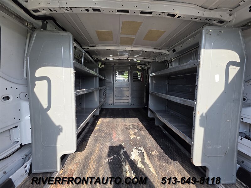 Used 2019 Ford Transit 150 130 Low Roof RWD image 15
