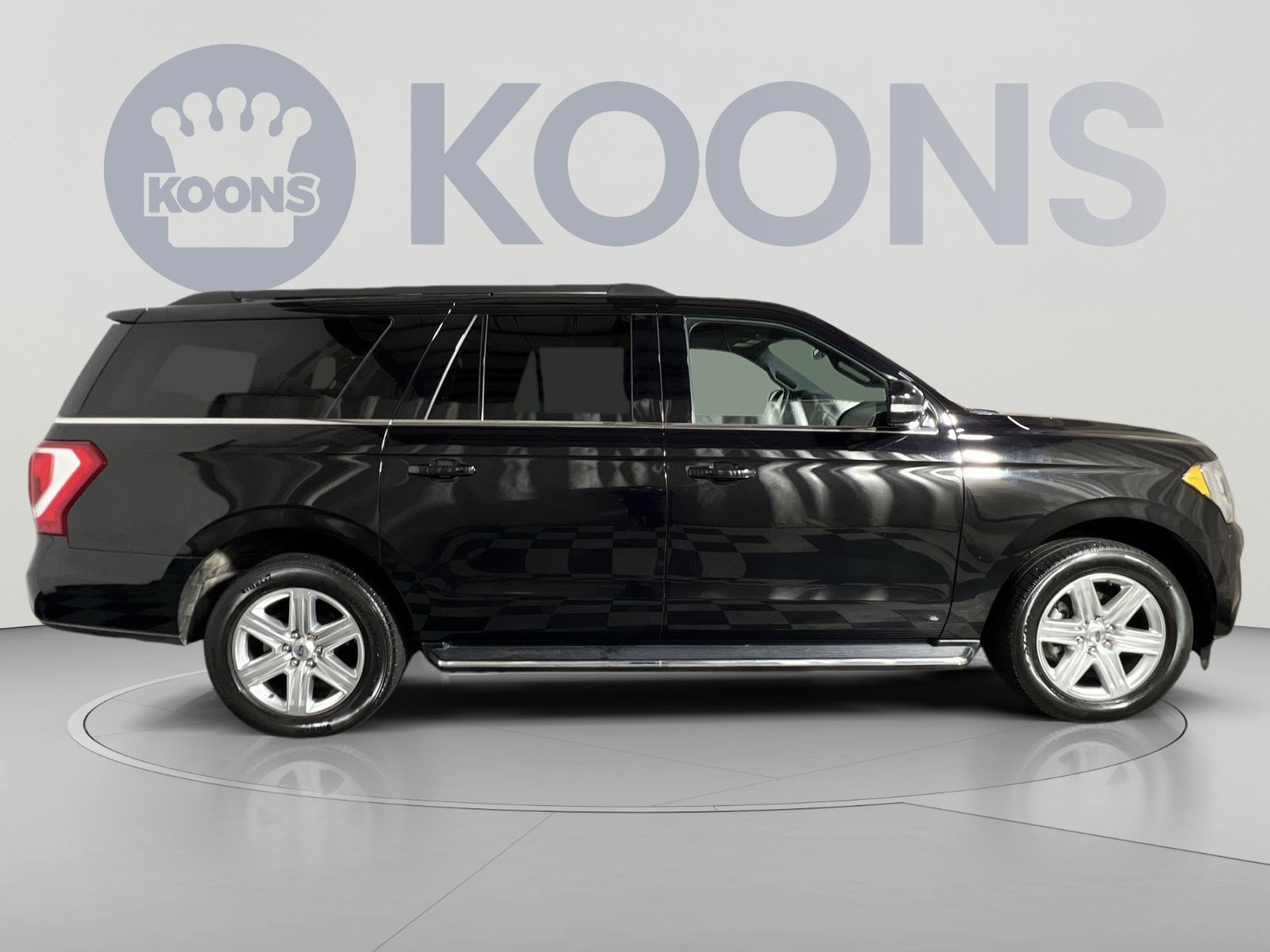 Used 2020 Ford Expedition Max XLT w/ Equipment Group 202A RWD image 7