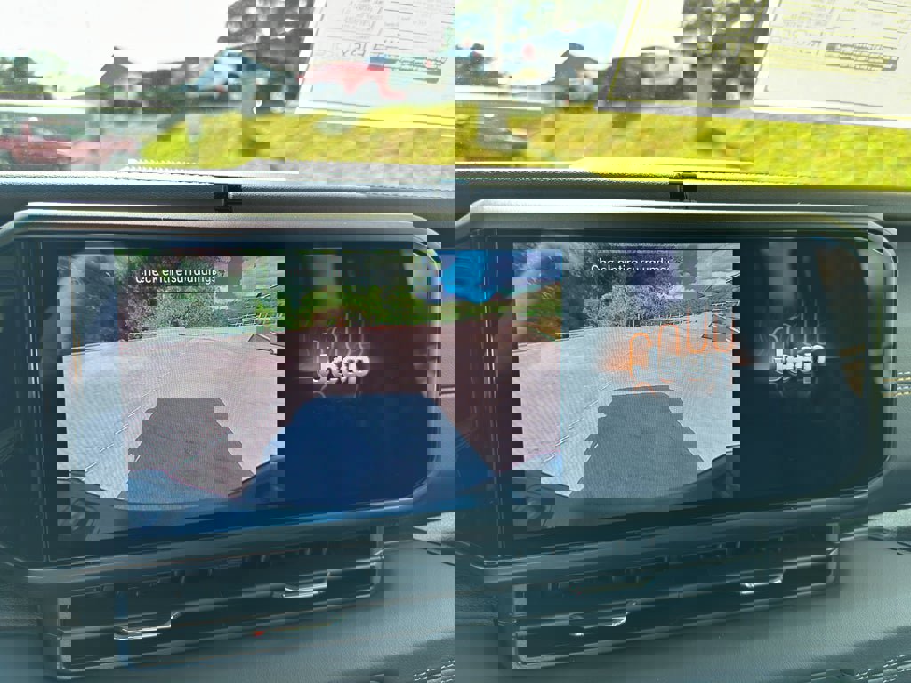 New 2025 Jeep Gladiator Sport image 16