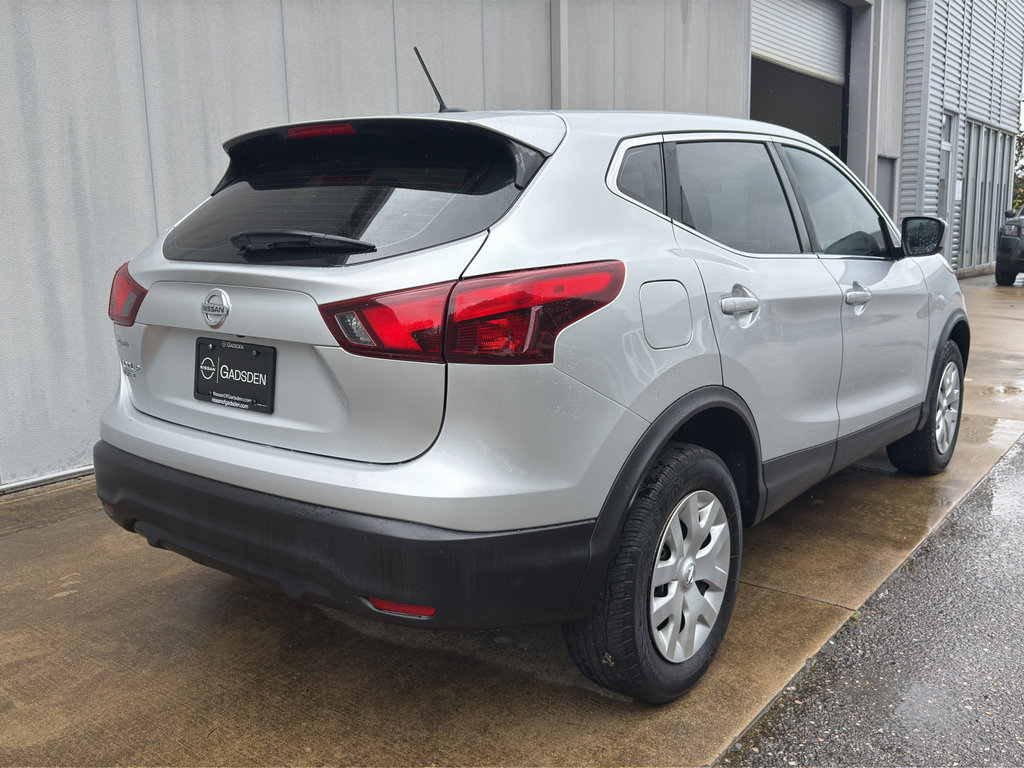 Used 2019 Nissan Rogue Sport S FWD image 3