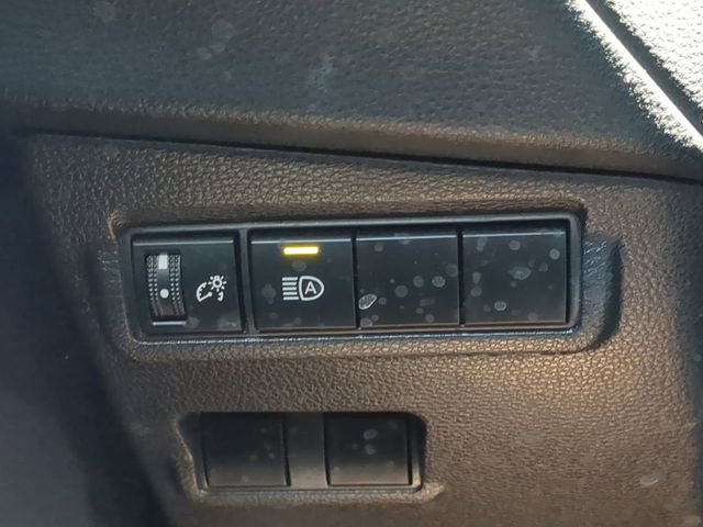 Used 2023 Toyota Corolla Cross LE FWD image 25