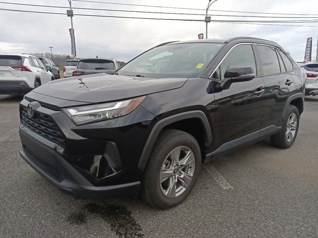 Used 2024 Toyota RAV4 XLE image 7