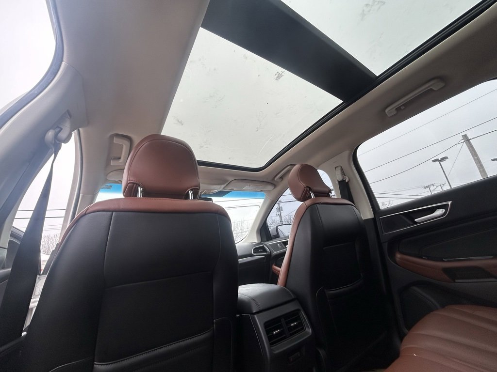 Used 2018 Ford Edge Titanium w/ Equipment Group 302A image 30