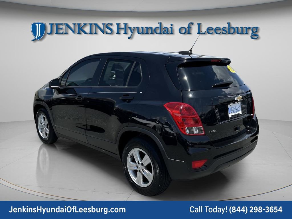 Used 2021 Chevrolet Trax LS w/ Tint and Cruise Package image 5
