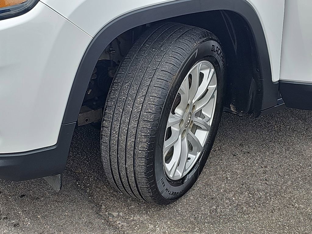 Used 2020 Jeep Cherokee Latitude image 34