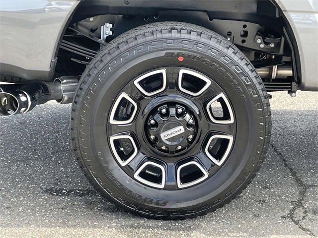 New 2025 Ford F350 Platinum w/ FX4 Off-Road Package image 9
