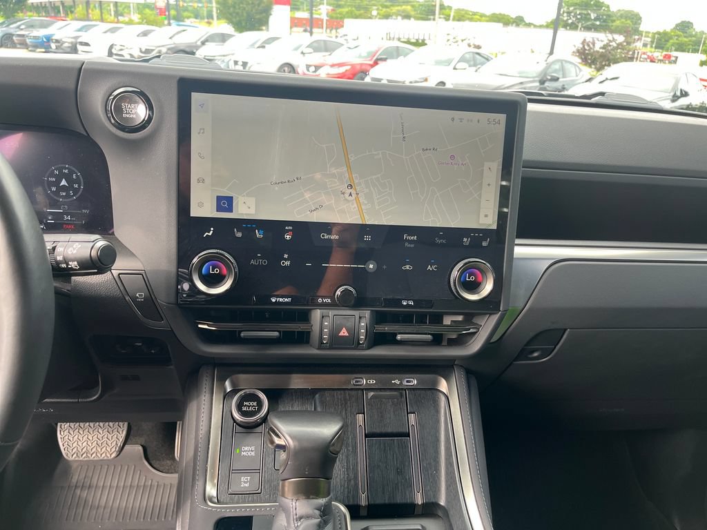 Used 2025 Lexus GX 550 w/ Accessory Package (2T) AWD/4WD image 15