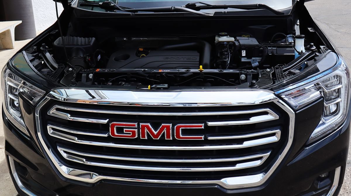 Used 2023 GMC Terrain SLT AWD/4WD image 61