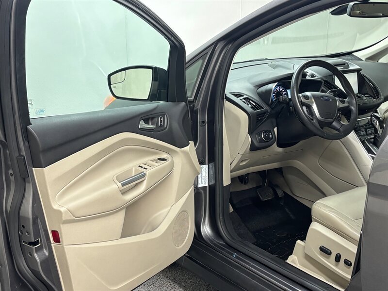 Used 2014 Ford C-MAX Energi SEL w/ Equipment Group 301A image 11