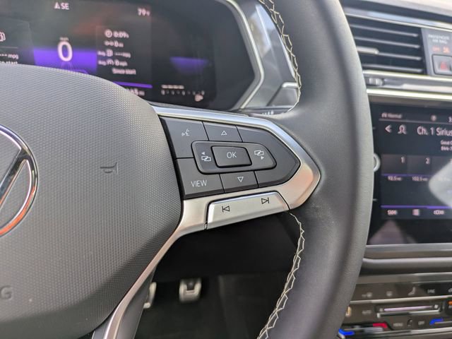 Certified 2023 Volkswagen Tiguan SE R-Line image 28