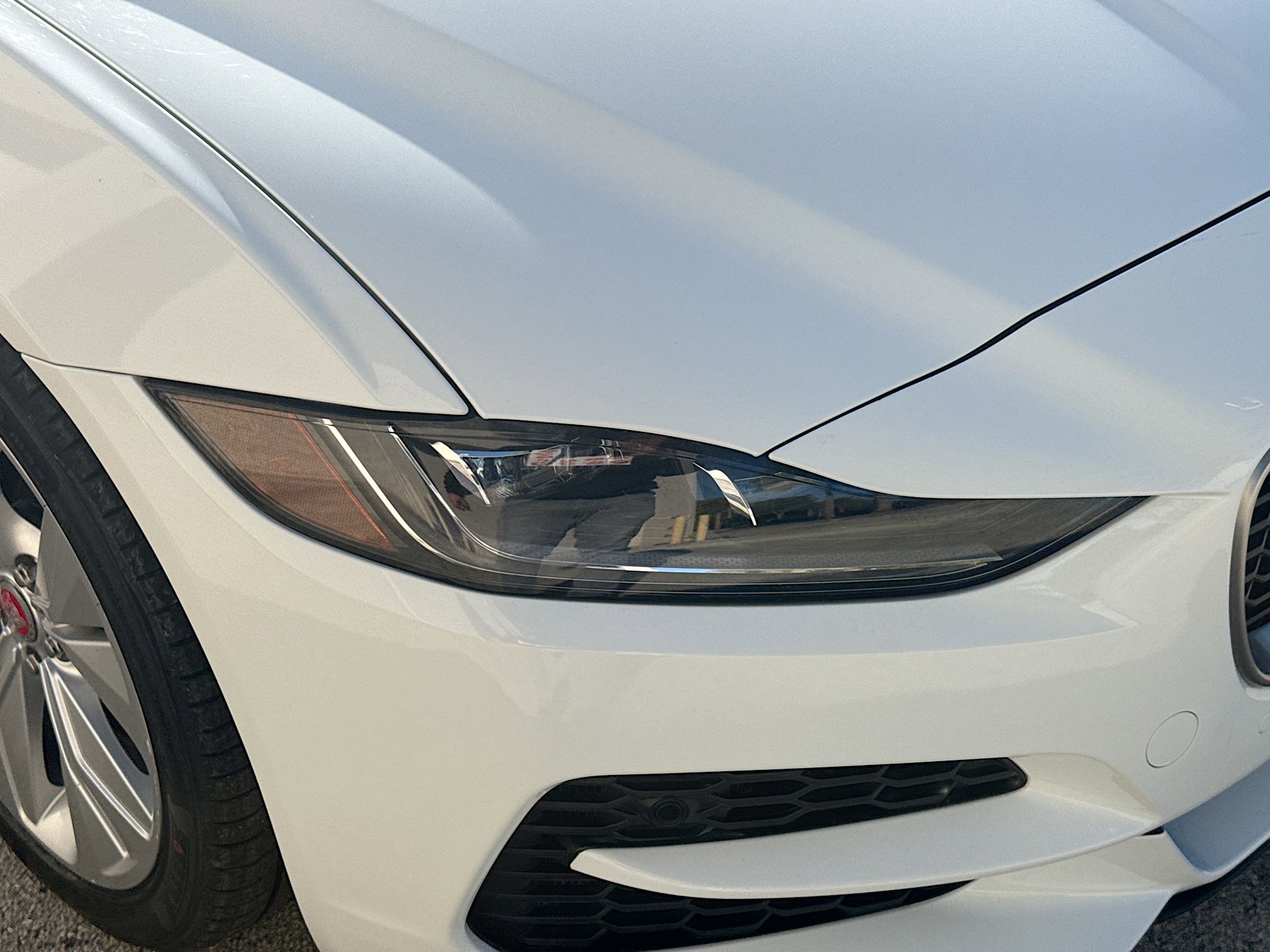 Used 2020 Jaguar XE S image 36