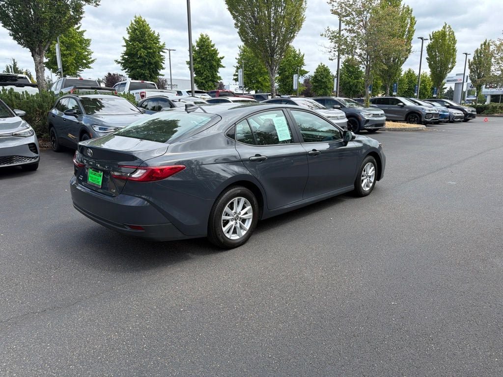 Used 2025 Toyota Camry LE AWD/4WD image 6