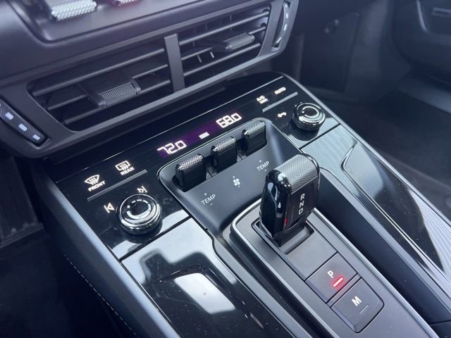 Used 2025 Porsche 911 Carrera image 31