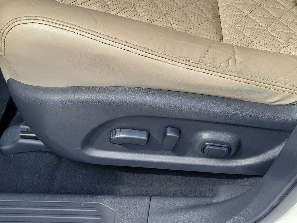 Used 2021 Nissan Murano Platinum w/ Cargo Package FWD image 23