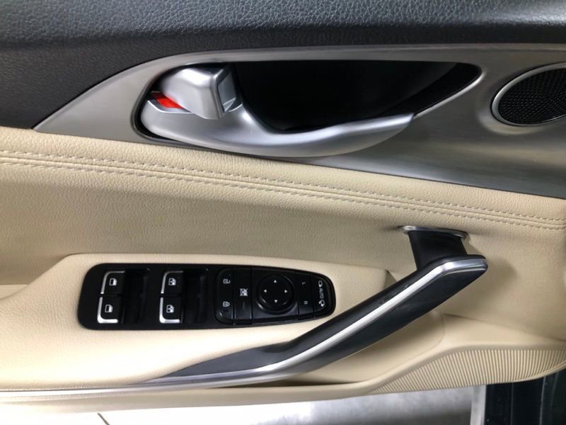 Certified 2022 Kia Stinger GT1 image 20