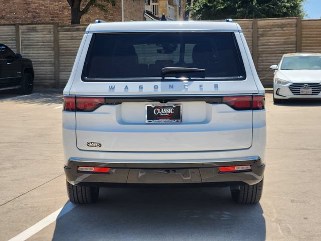 Used 2025 Jeep Wagoneer L Series II AWD/4WD image 13