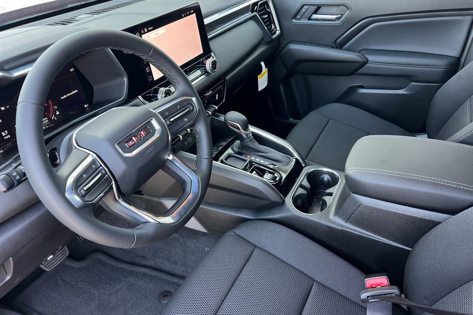 New 2026 GMC Canyon Elevation image 8