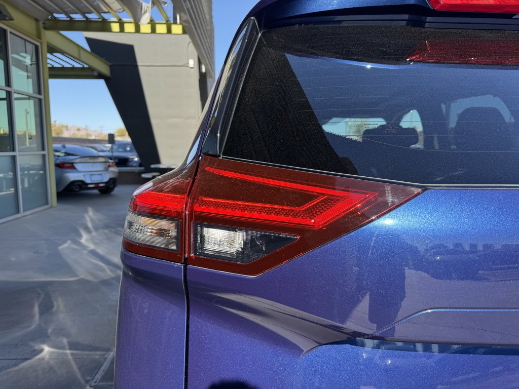 Used 2023 Nissan Rogue SL w/ SL Premium Package FWD image 14