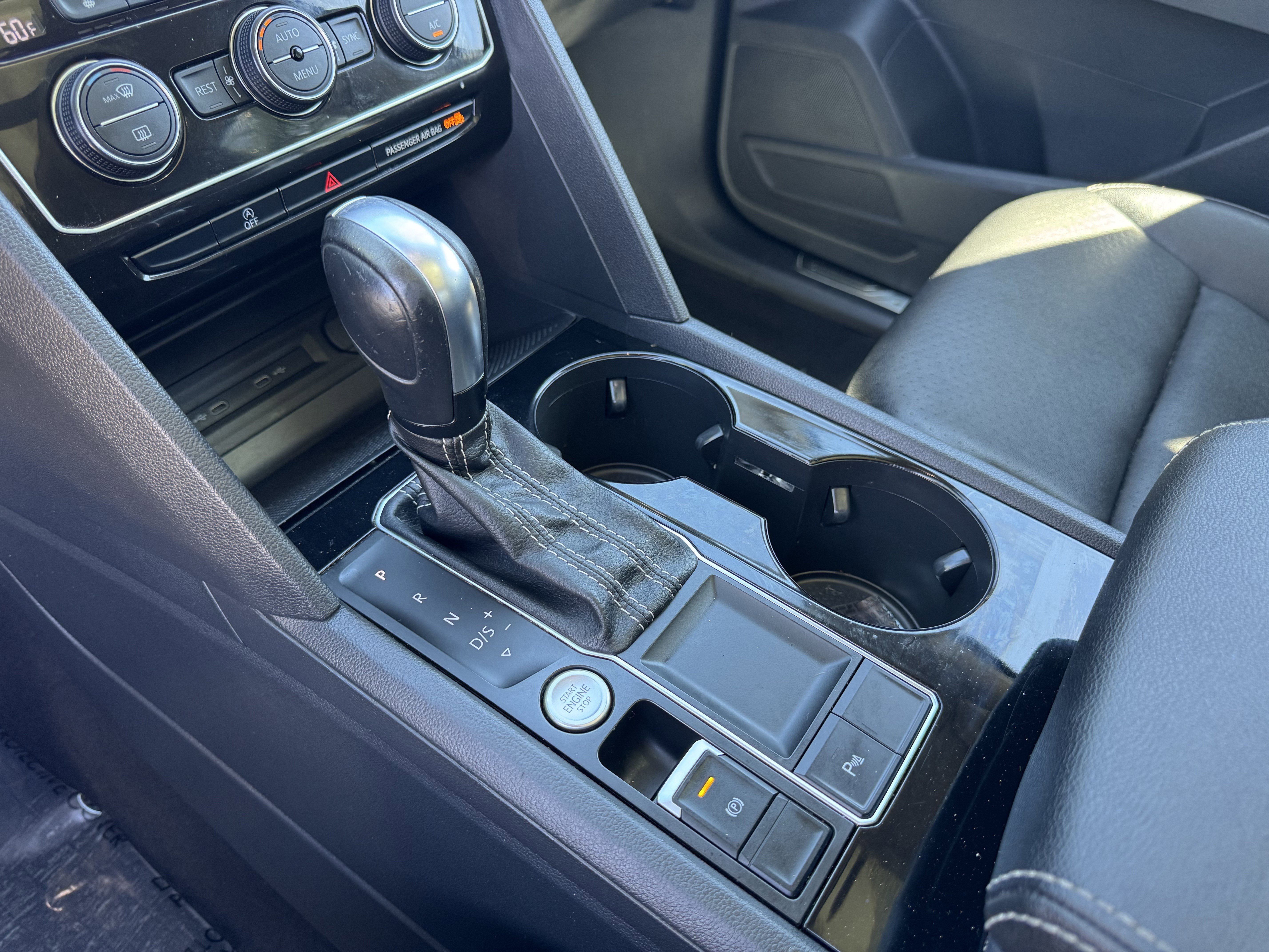 Used 2021 Volkswagen Atlas SEL R-Line image 30